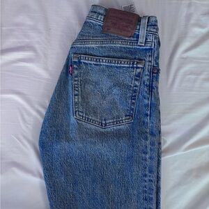 Levi 501 Original Straight Leg Jean Medium Wash